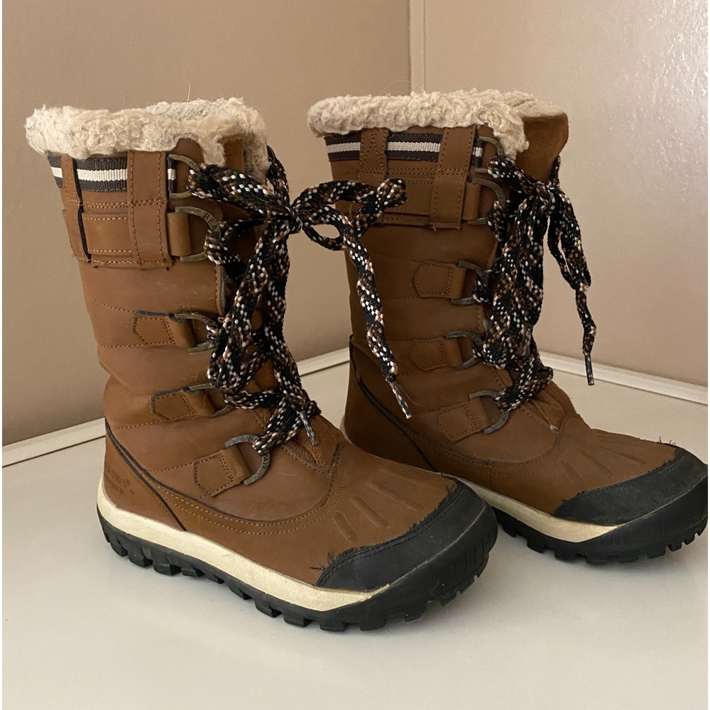 Bearpaw Desdemona size 6 women’s boots
